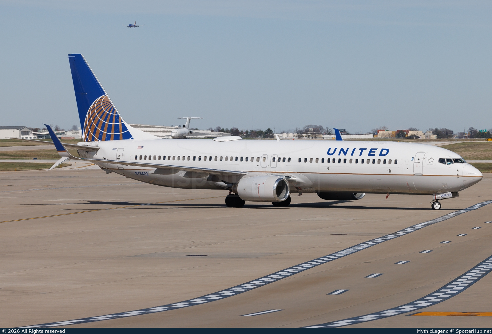 Photo of N79402 - Boeing 737-924 operated by United Airlines