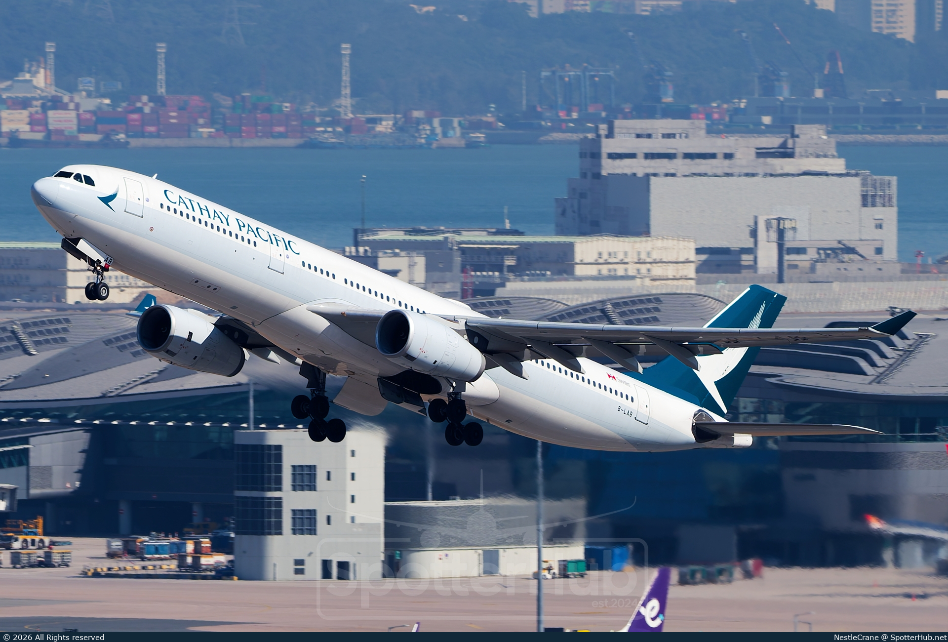 Photo of B-LAB - Airbus A330-342 operated by Cathay Pacific Airways