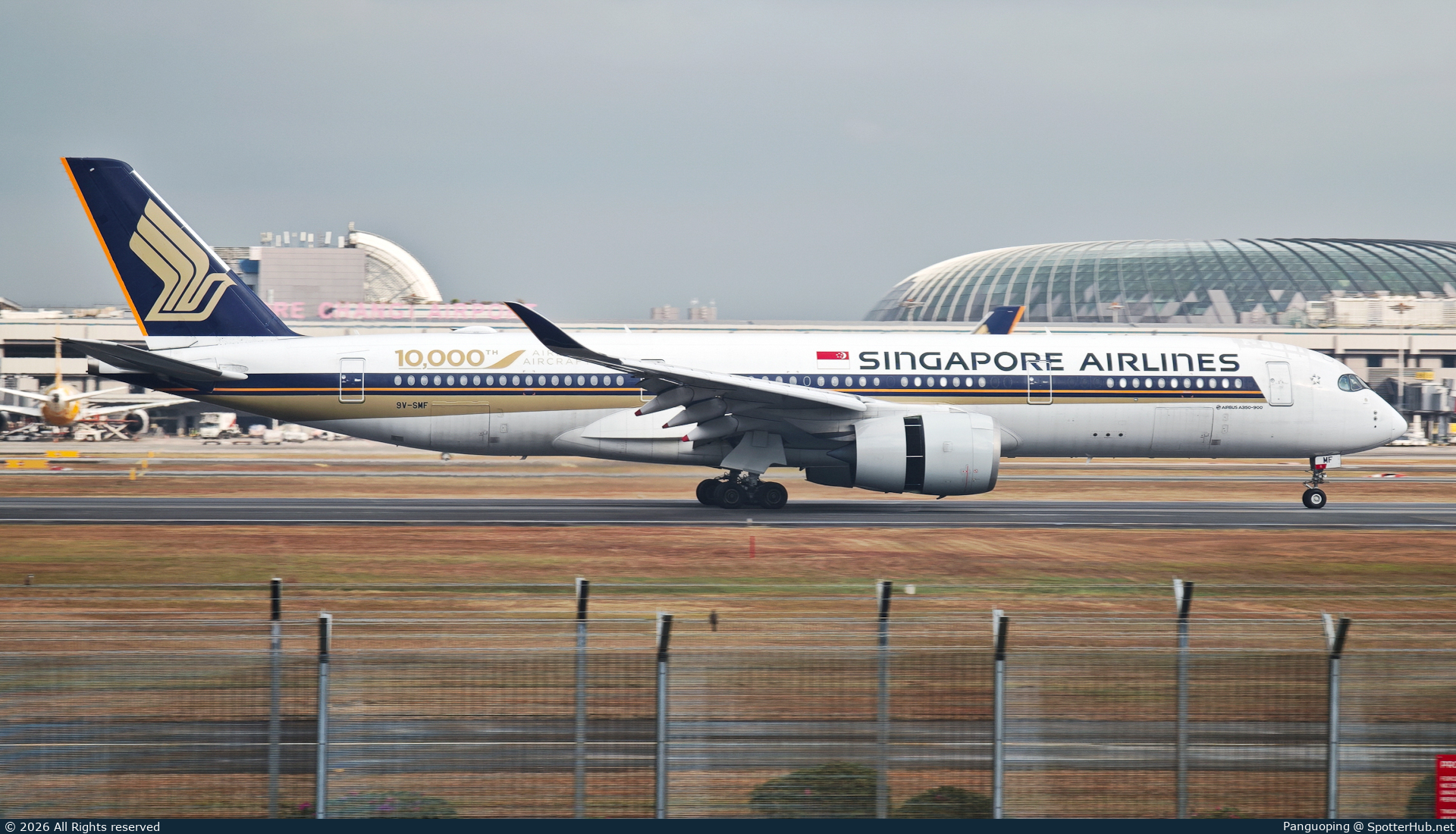 Photo of 9V-SMF - Airbus A350-941 operated by Singapore Airlines