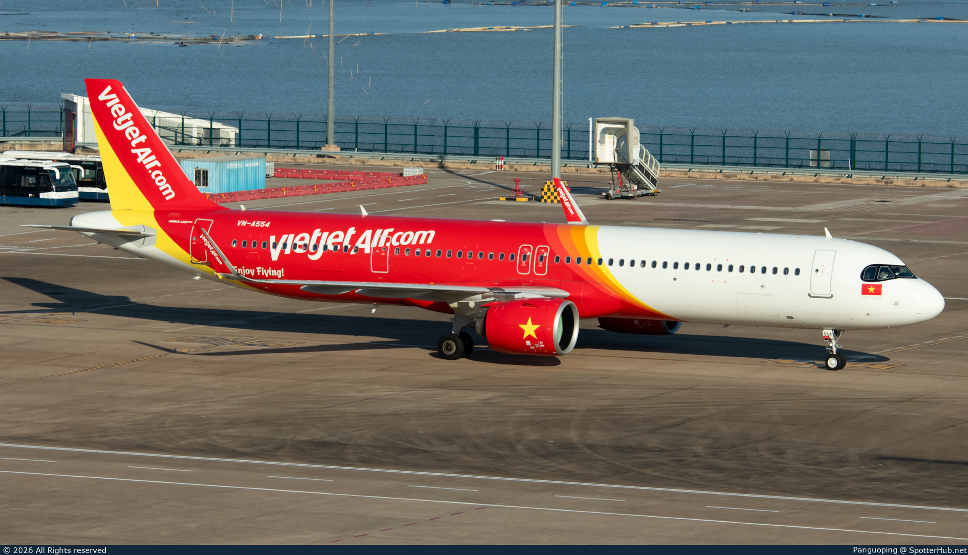 Photo of VN-A554 - Airbus A321-271NX operated by VietJet Air