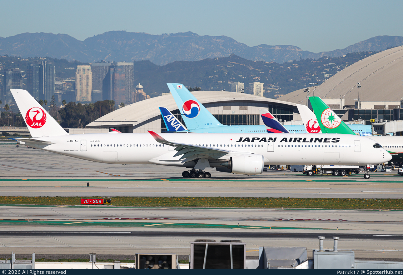 Photo of JA01WJ - Airbus A350-1041 operated by Japan Airlines