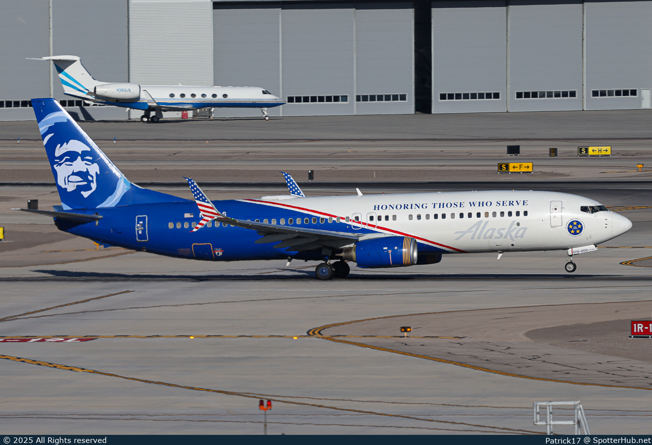 Photo of N570AS - Boeing 737-890 operated by Alaska Airlines