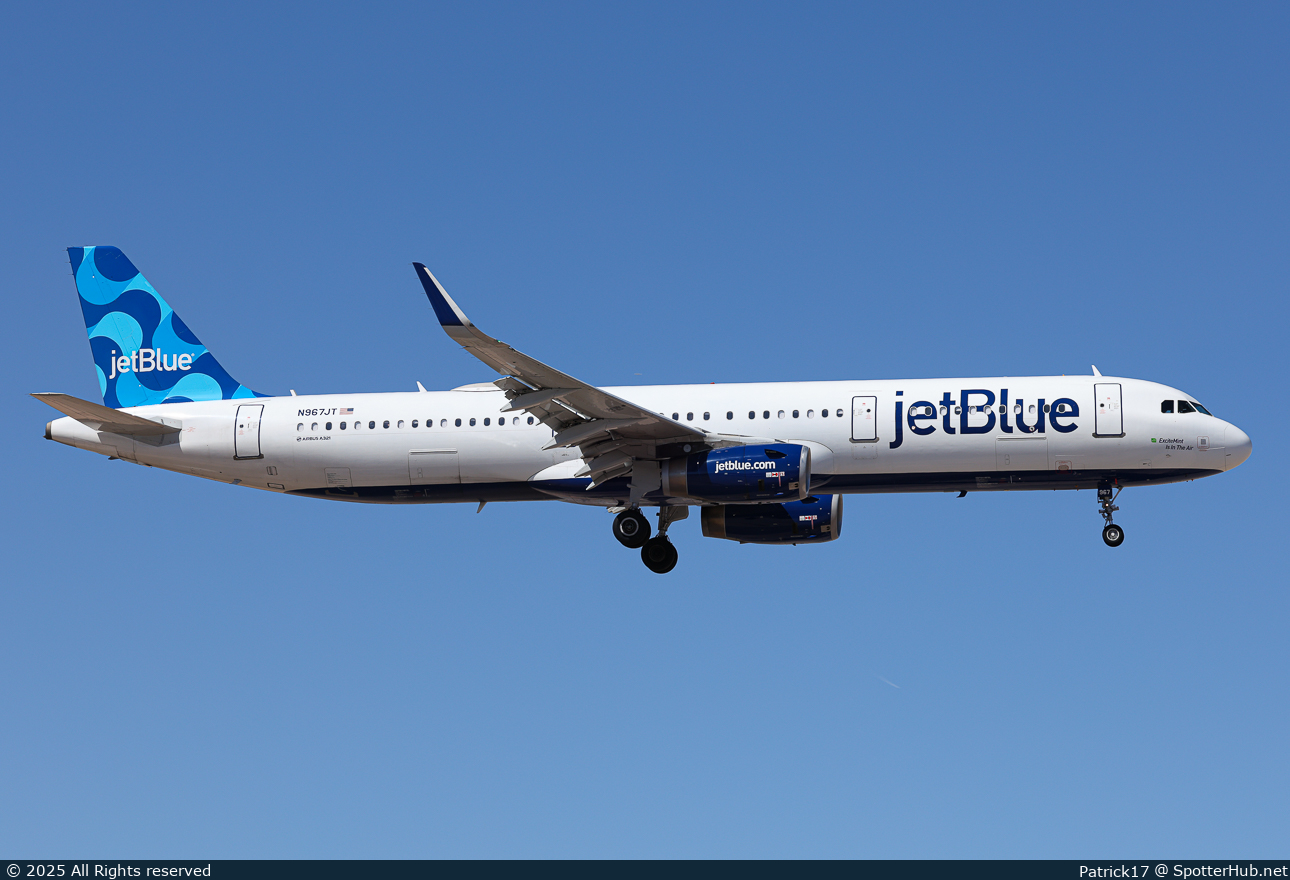 Photo of N967JT - Airbus A321-231 operated by jetBlue Airways