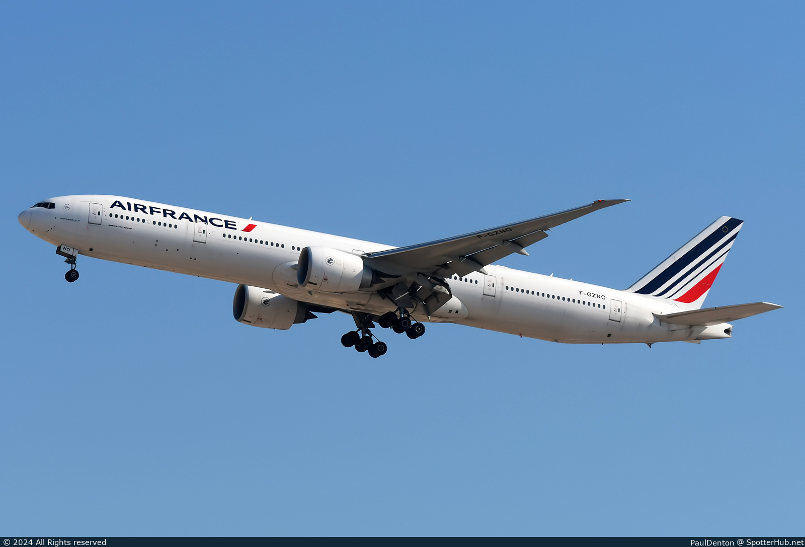 Photo of F-GZNO - Boeing 777-328(ER) operated by Air France