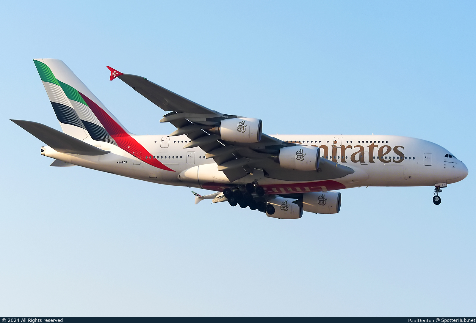 Photo of A6-EOH - Airbus A380-861 operated by Emirates