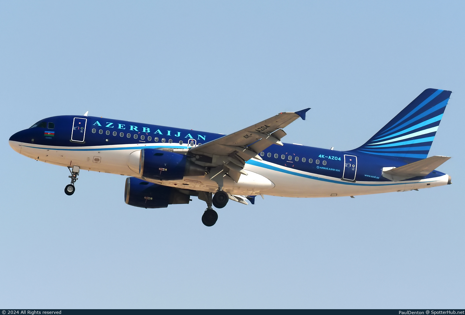 Photo of 4K-AZ04 - Airbus A319-111 operated by Azerbaijan Airlines