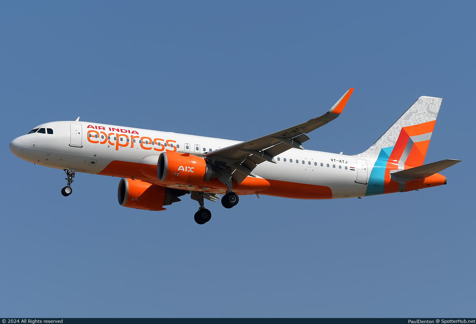 Photo of VT-ATJ - Airbus A320-251N operated by Air India Express