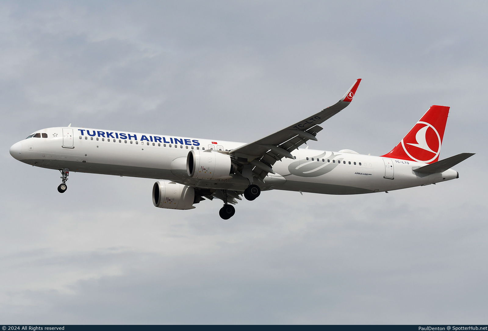 Photo of TC-LTO - Airbus A321-271NX operated by Turkish Airlines