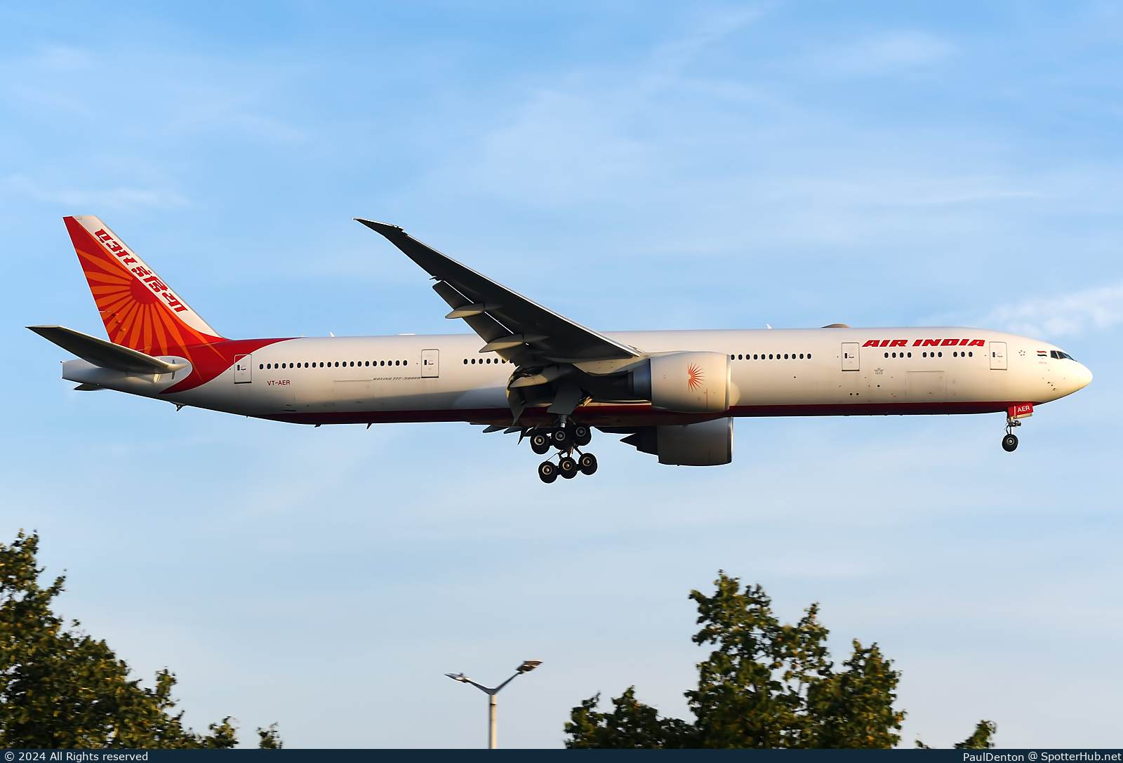 Photo of VT-AER - Boeing 777-3FX(ER) operated by Air India