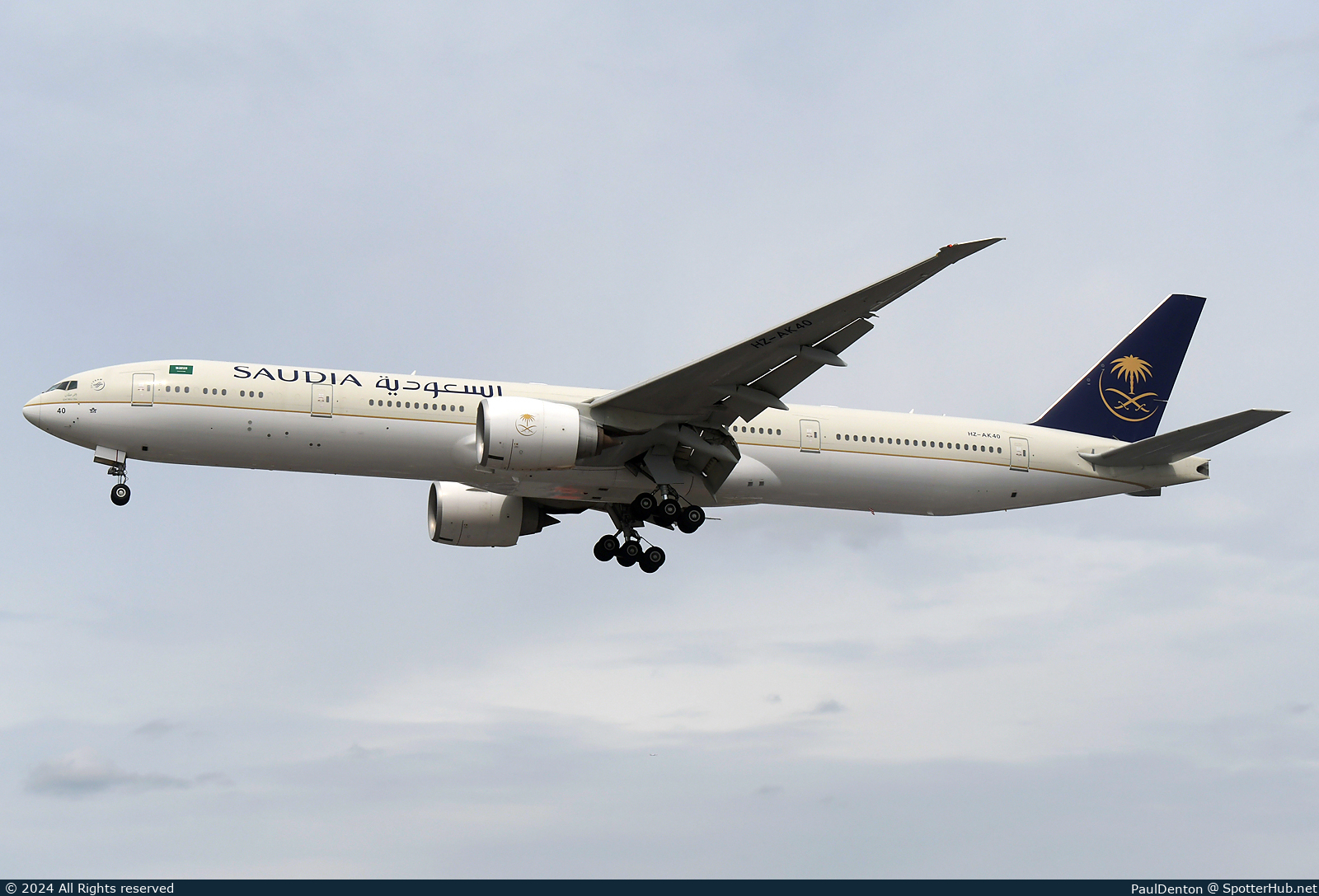 Photo of HZ-AK40 - Boeing 777-3FG(ER) operated by Saudia