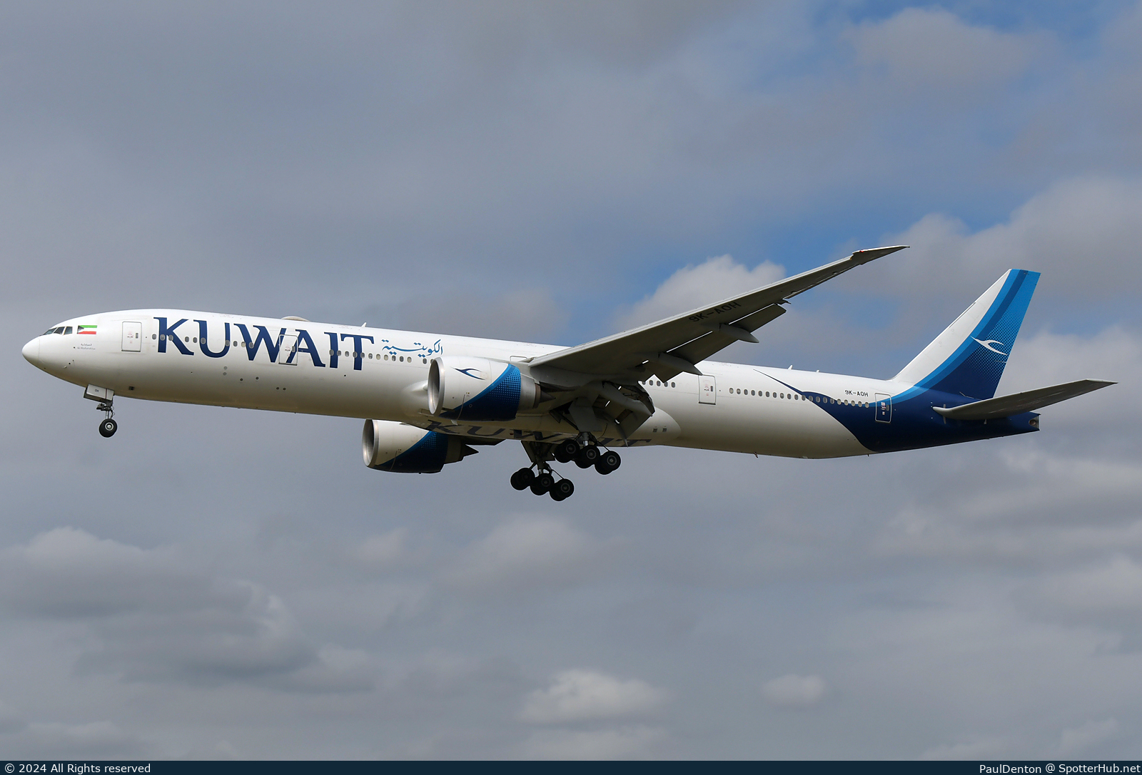 Photo of 9K-AOH - Boeing 777-369(ER) operated by Kuwait Airways