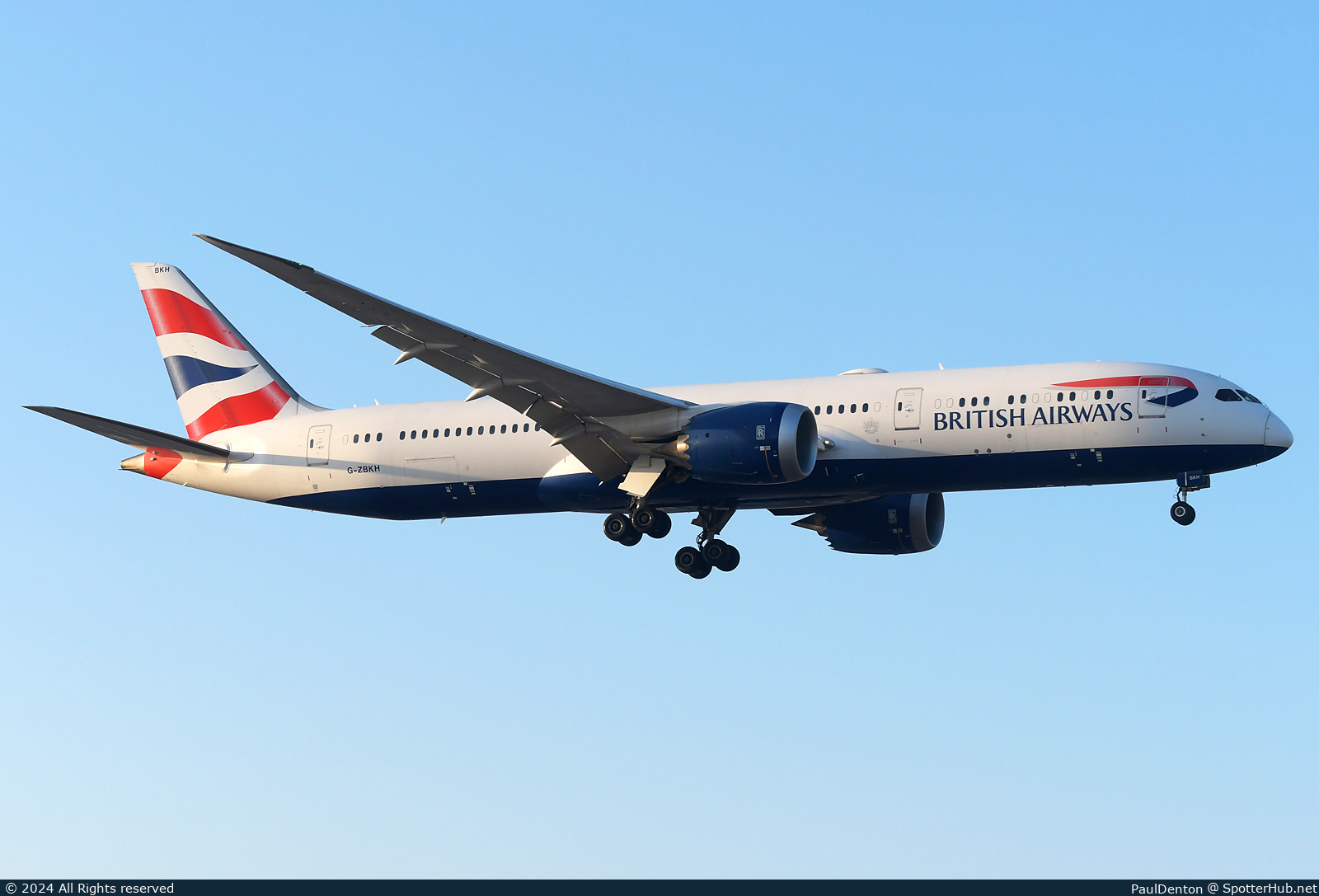 Photo of G-ZBKH - Boeing 787-9 Dreamliner operated by British Airways