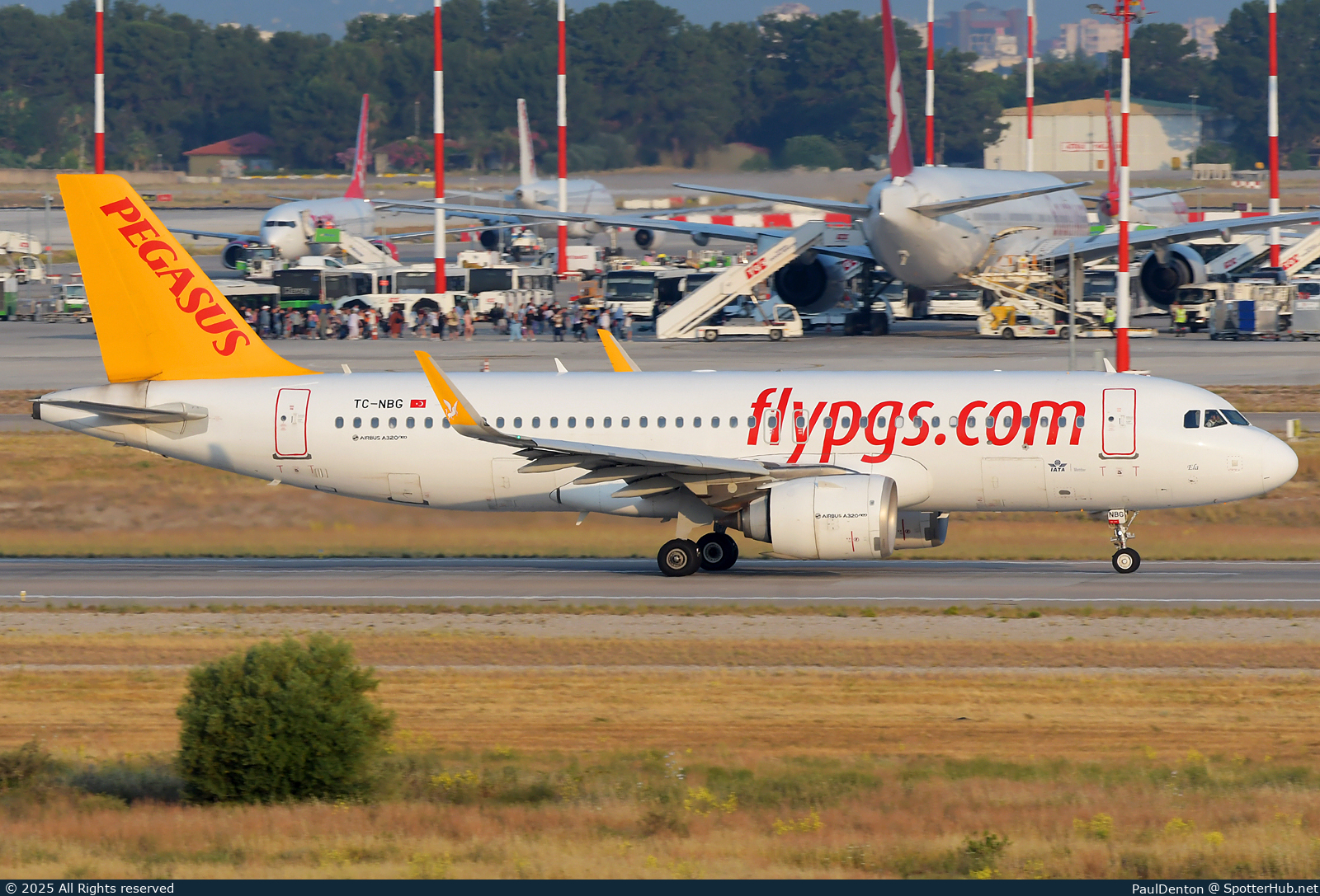 Photo of TC-NBG - Airbus A320-251N operated by Pegasus Airlines