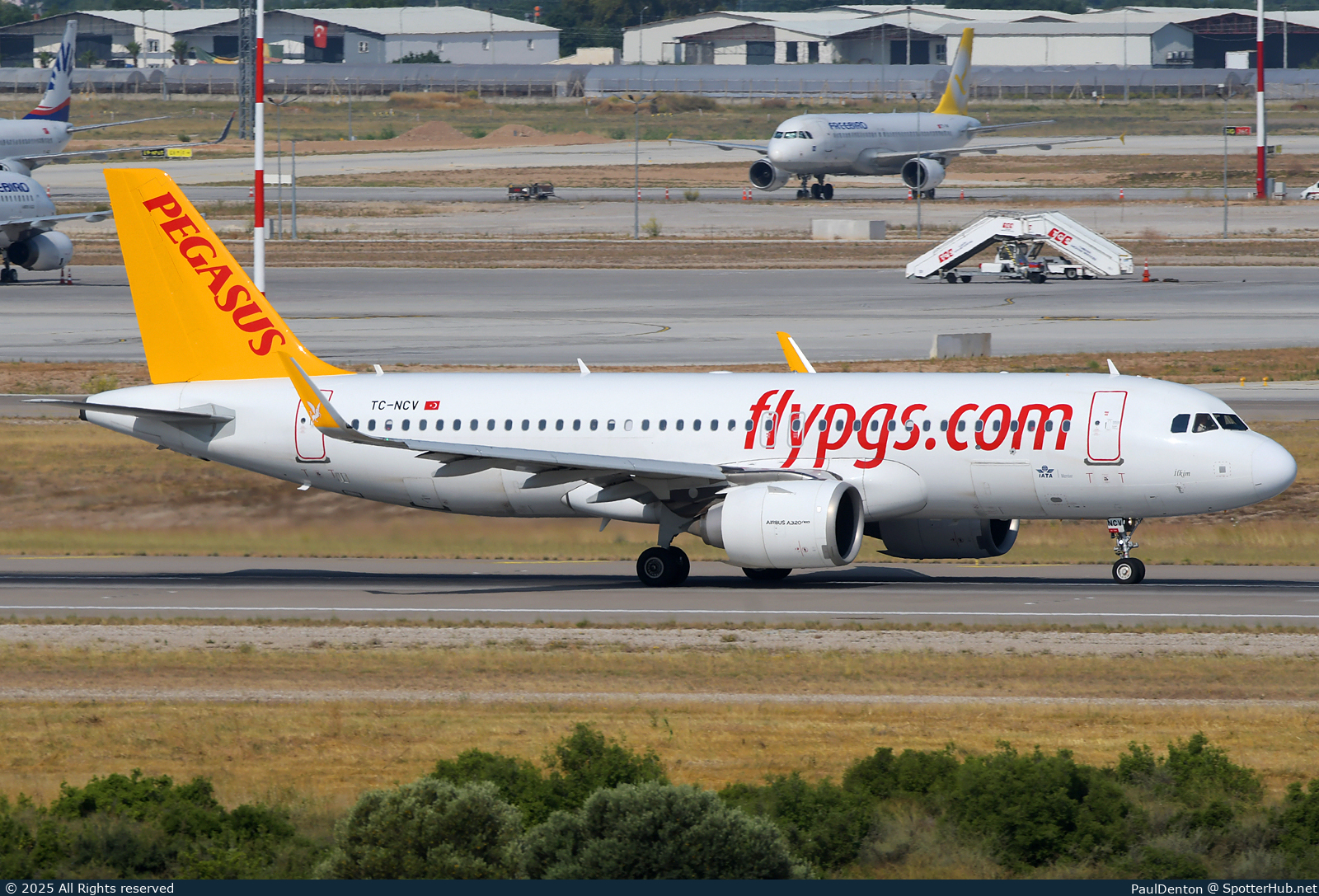 Photo of TC-NCV - Airbus A320-251N operated by Pegasus Airlines