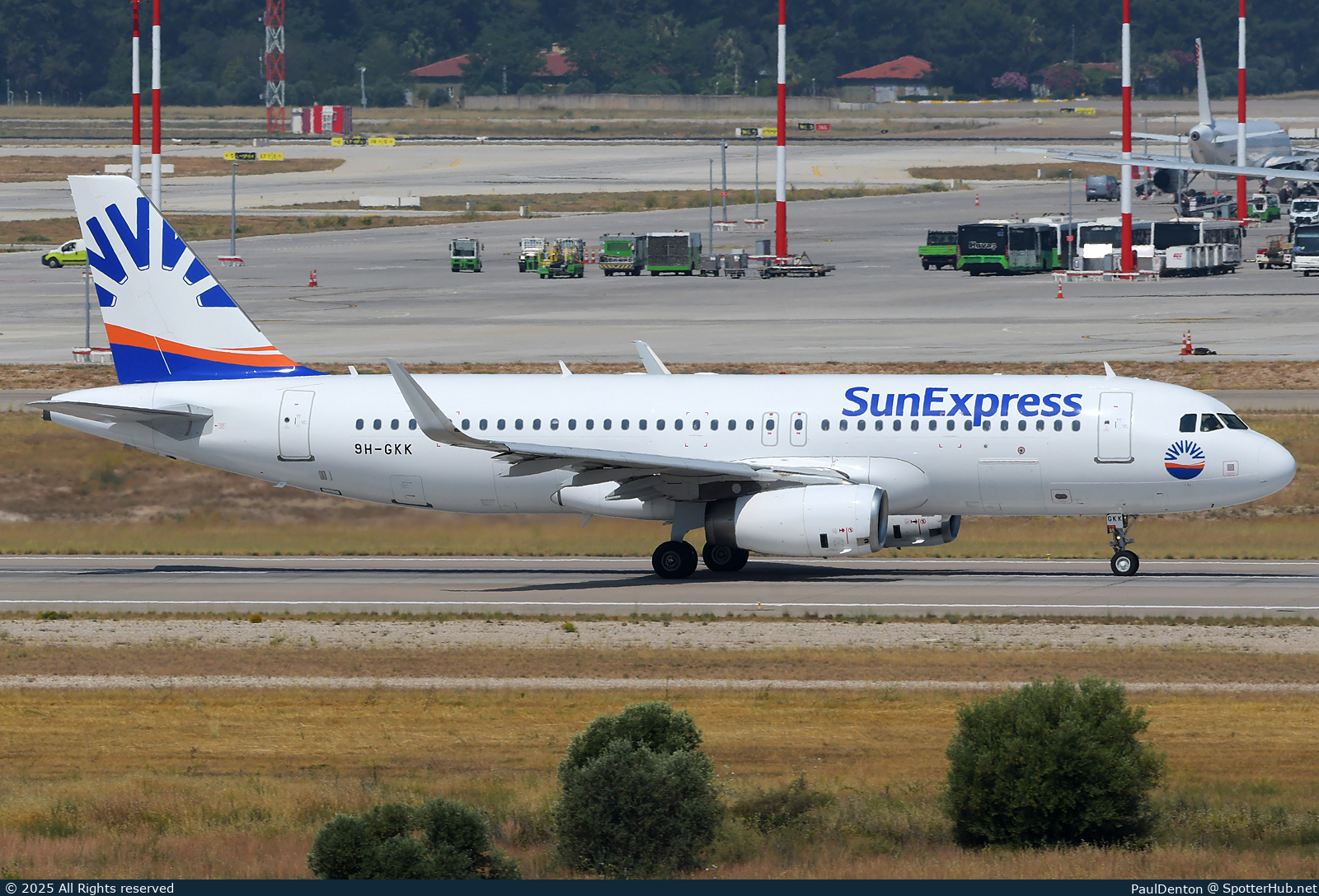 Photo of 9H-GKK - Airbus A320-232 operated by SunExpress (opb Avion Express Malta)