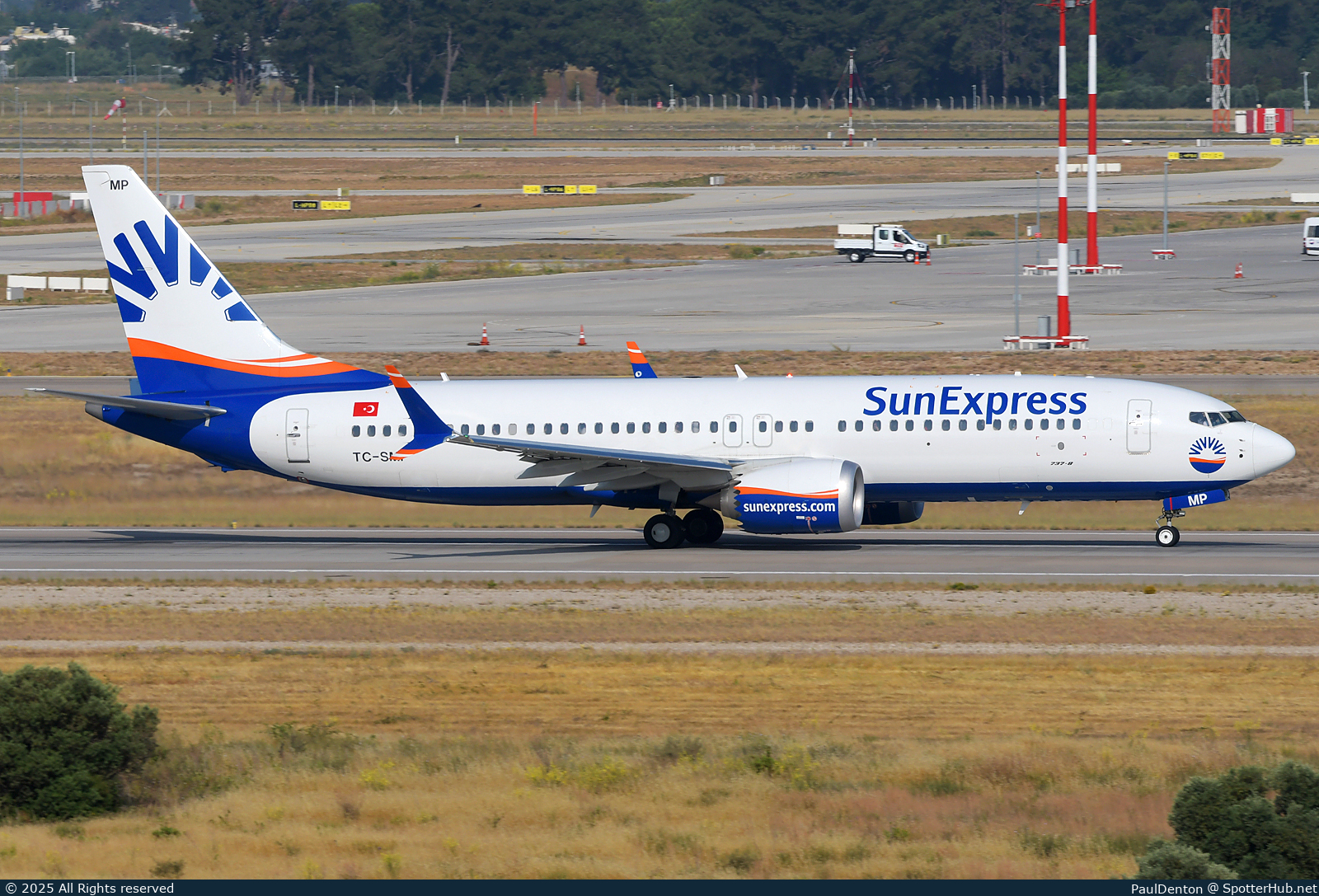 Photo of TC-SMP - Boeing 737 MAX 8 operated by SunExpress