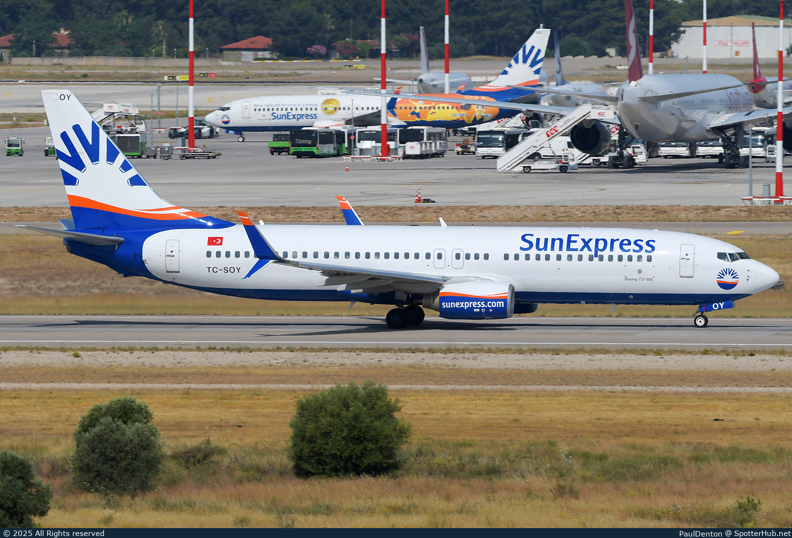 Photo of TC-SOY - Boeing 737-8HC operated by SunExpress