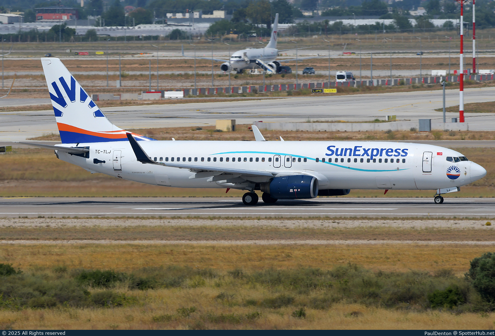 Photo of TC-TLJ - Boeing 737-8Z9 operated by SunExpress (opb Tailwind Airlines)