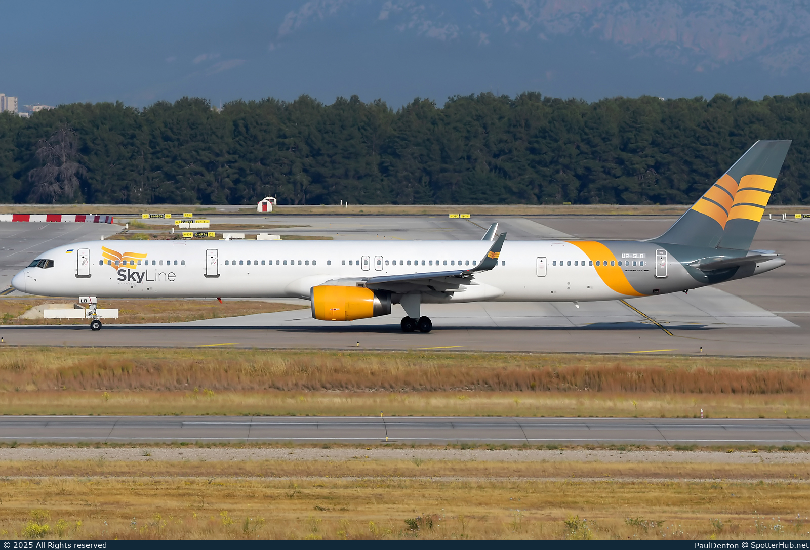 Photo of UR-SLB - Boeing 757-330 operated by Skyline Express Airlines