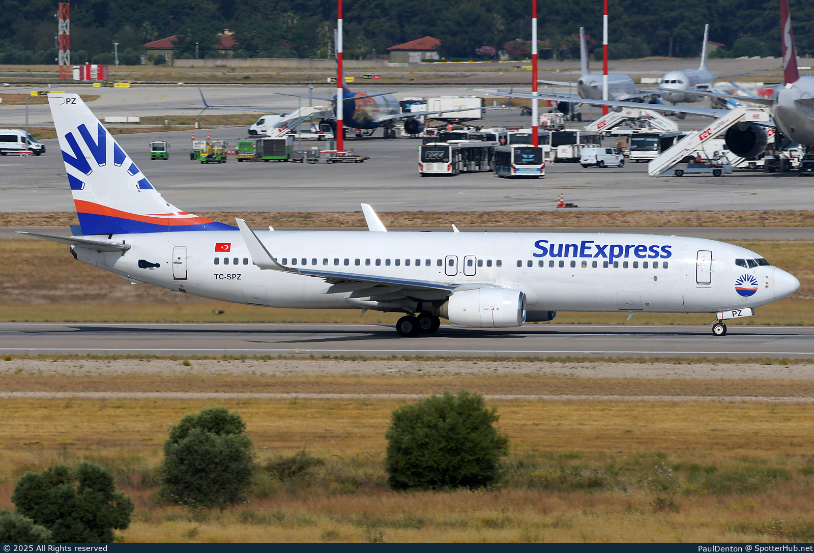 Photo of TC-SPZ - Boeing 737-8FZ operated by SunExpress