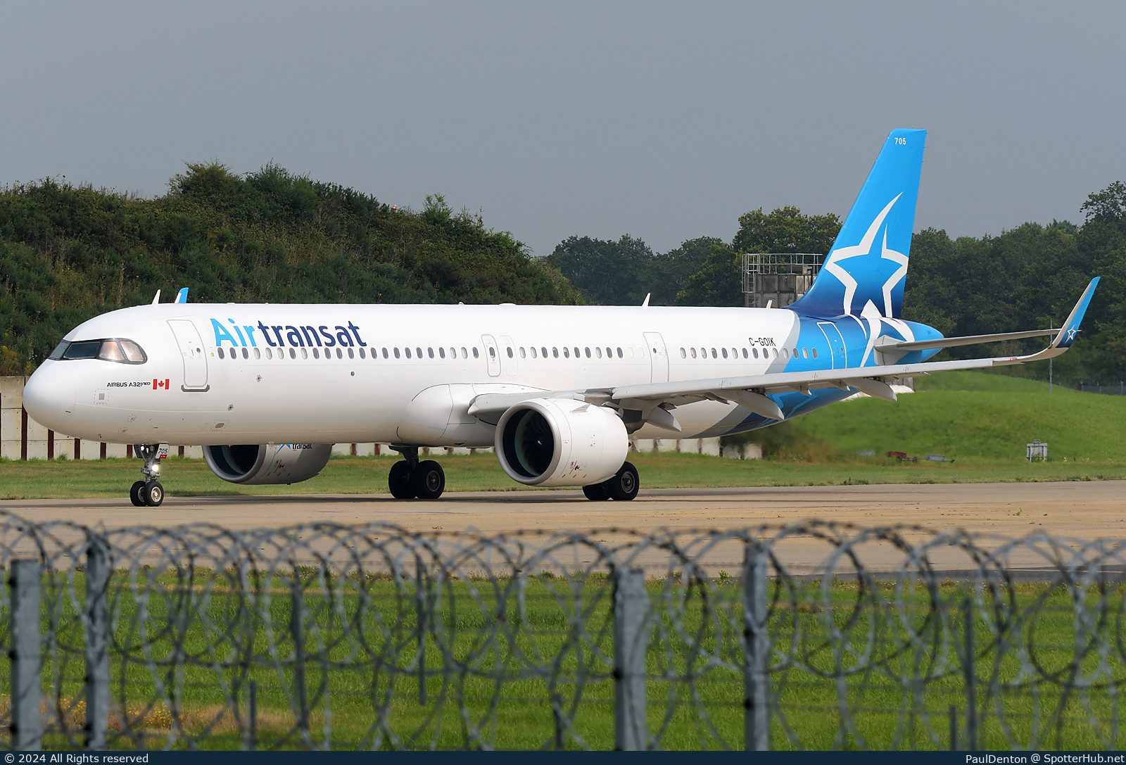 Photo of C-GOIK - Airbus A321-271NX operated by Air Transat