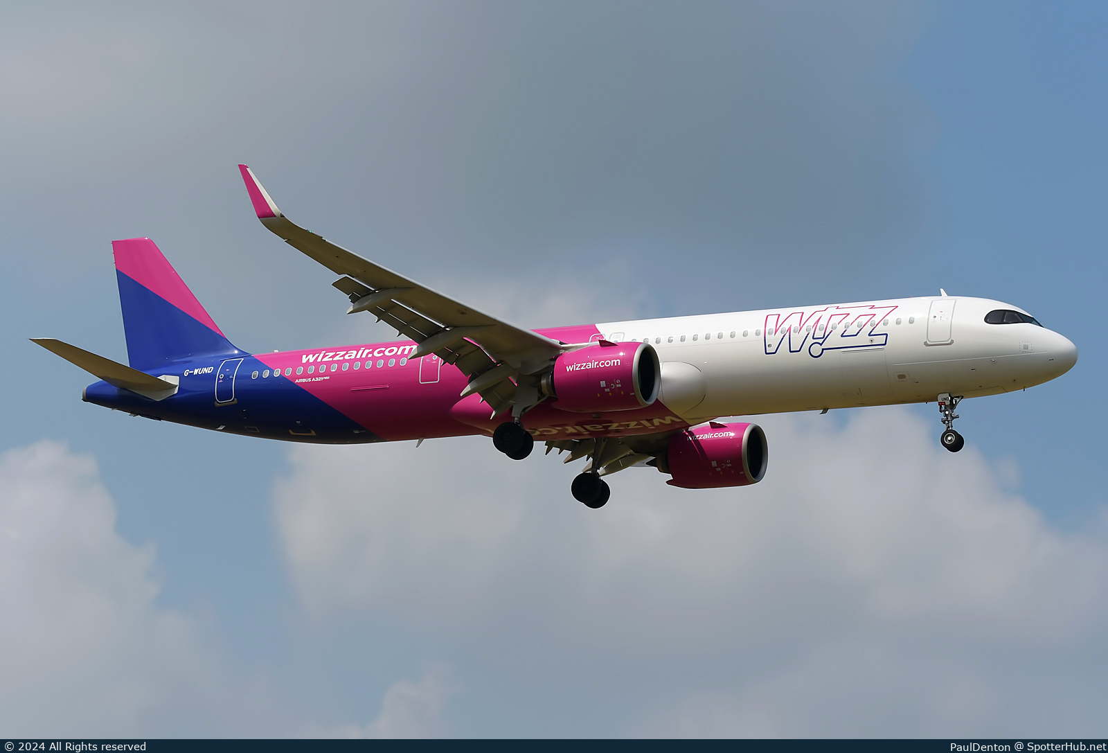 Photo of G-WUND - Airbus A321-271NX operated by Wizz Air UK