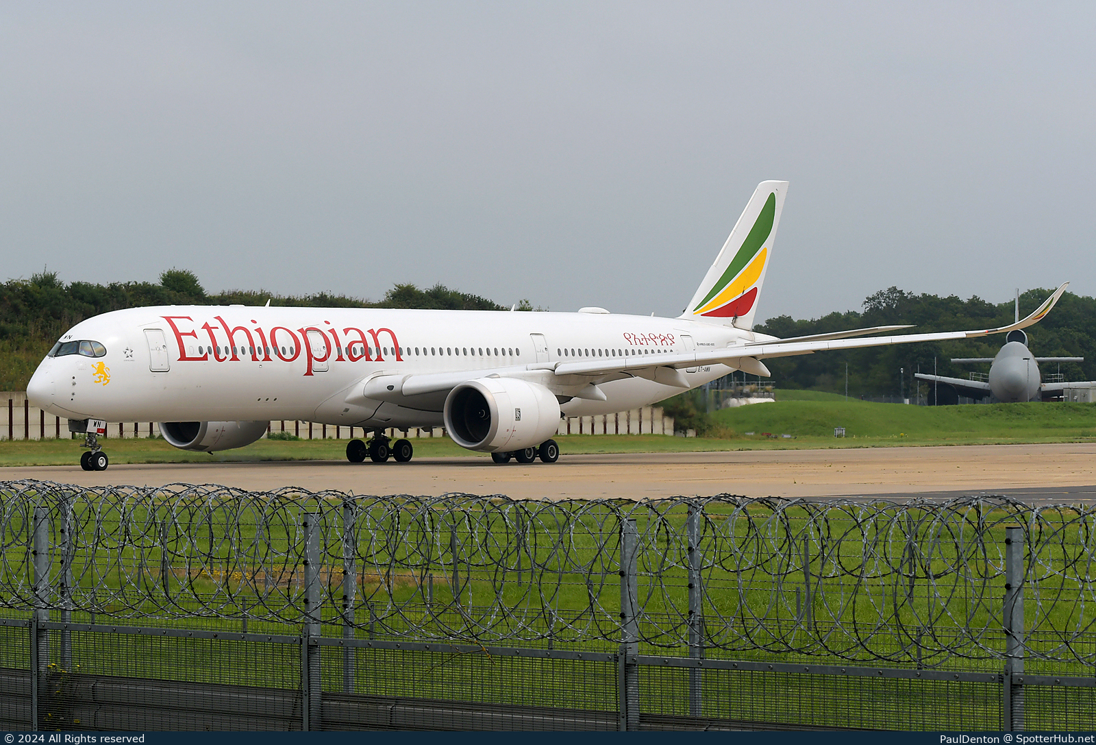 Photo of ET-AWN - Airbus A350-941 operated by Ethiopian Airlines