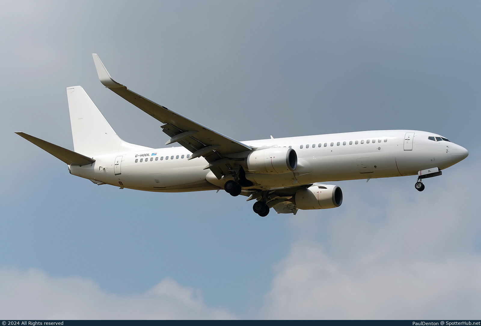 Photo of G-HODL - Boeing 737-82R operated by Ascend Airways