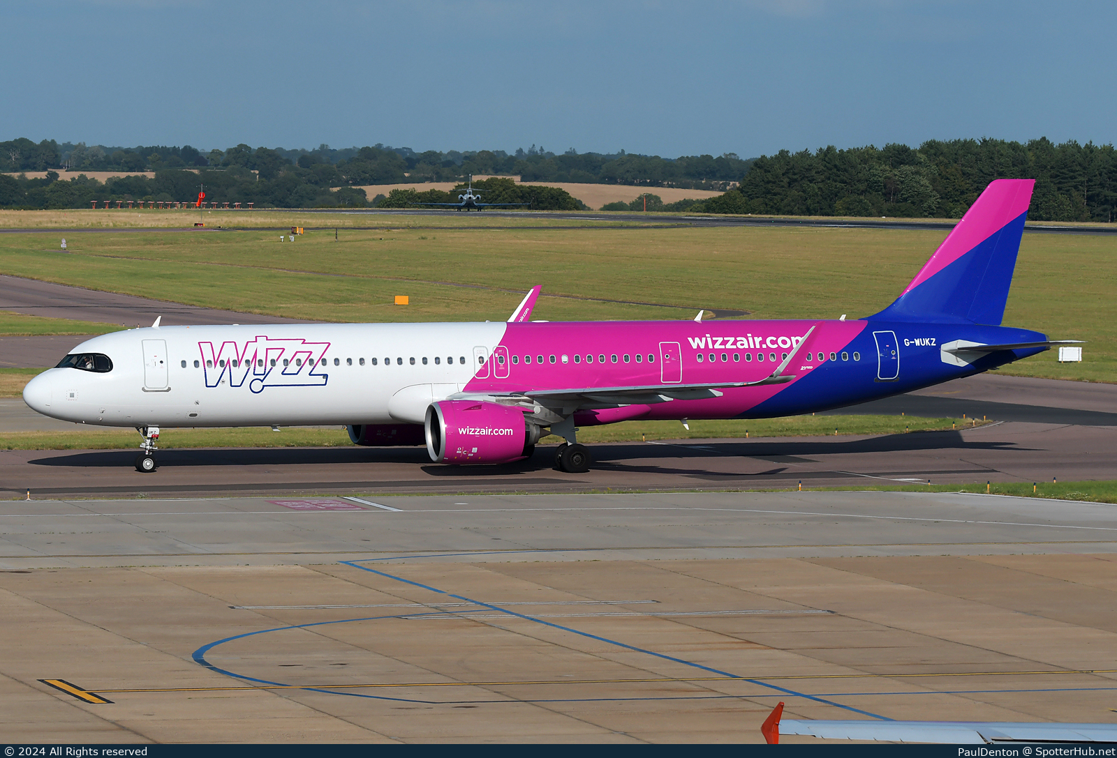Photo of G-WUKZ - Airbus A321-271NX operated by Wizz Air UK