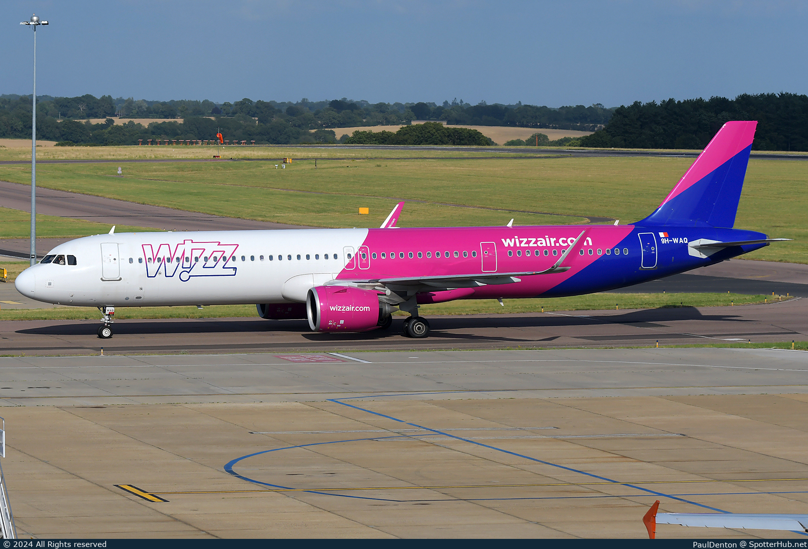 Photo of 9H-WAQ - Airbus A321-271NX operated by Wizz Air Malta