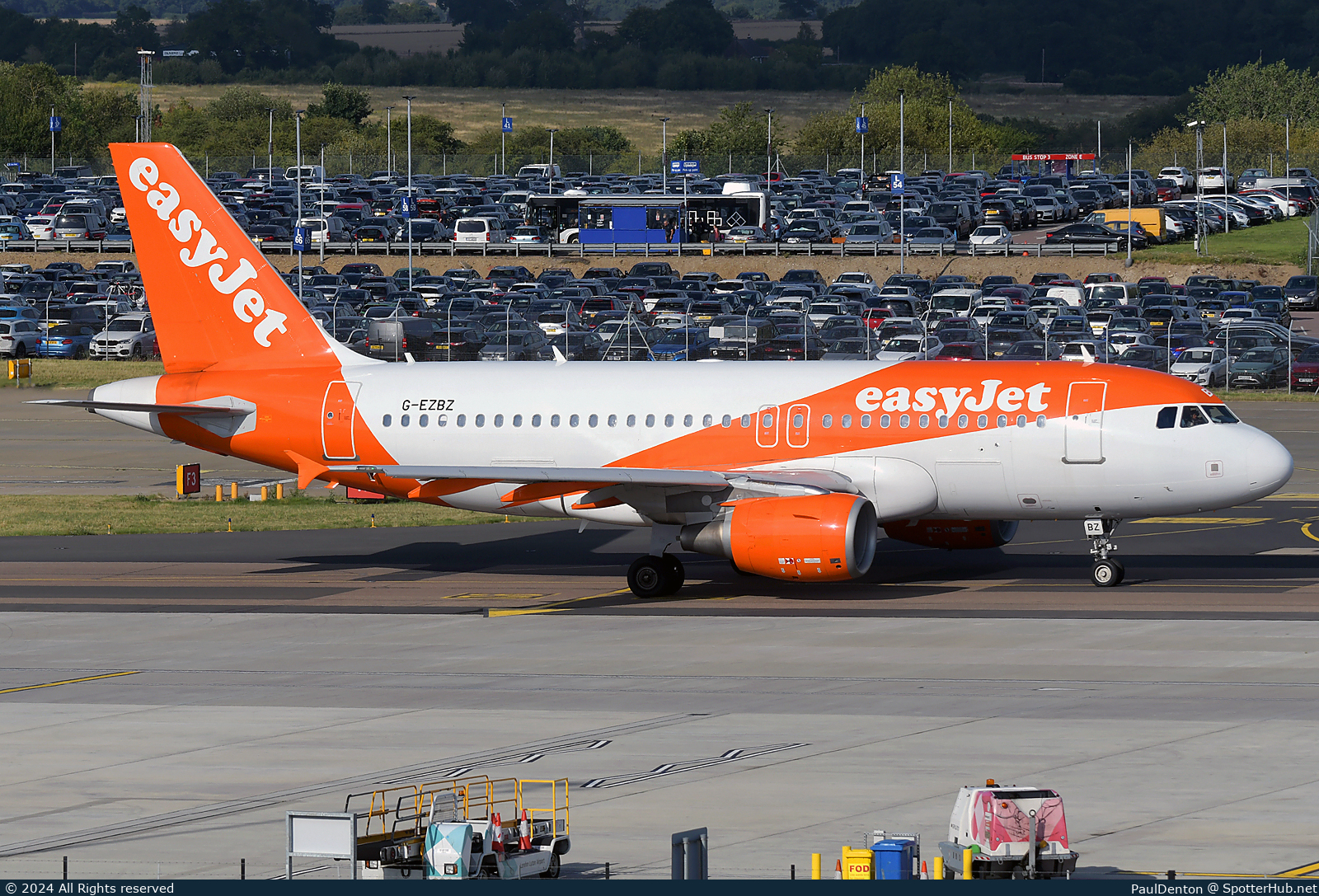 Photo of G-EZBZ - Airbus A319-111 operated by easyJet