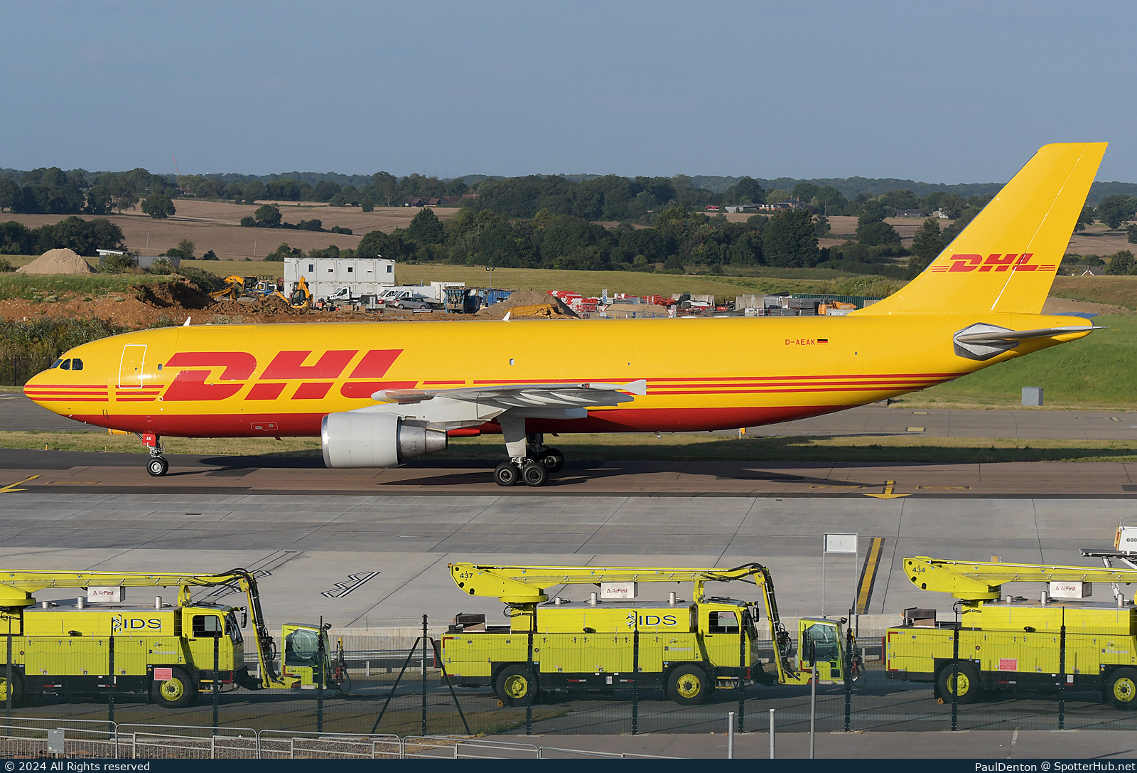 Photo of D-AEAK - Airbus A300B4-622R(F) operated by European Air Transport