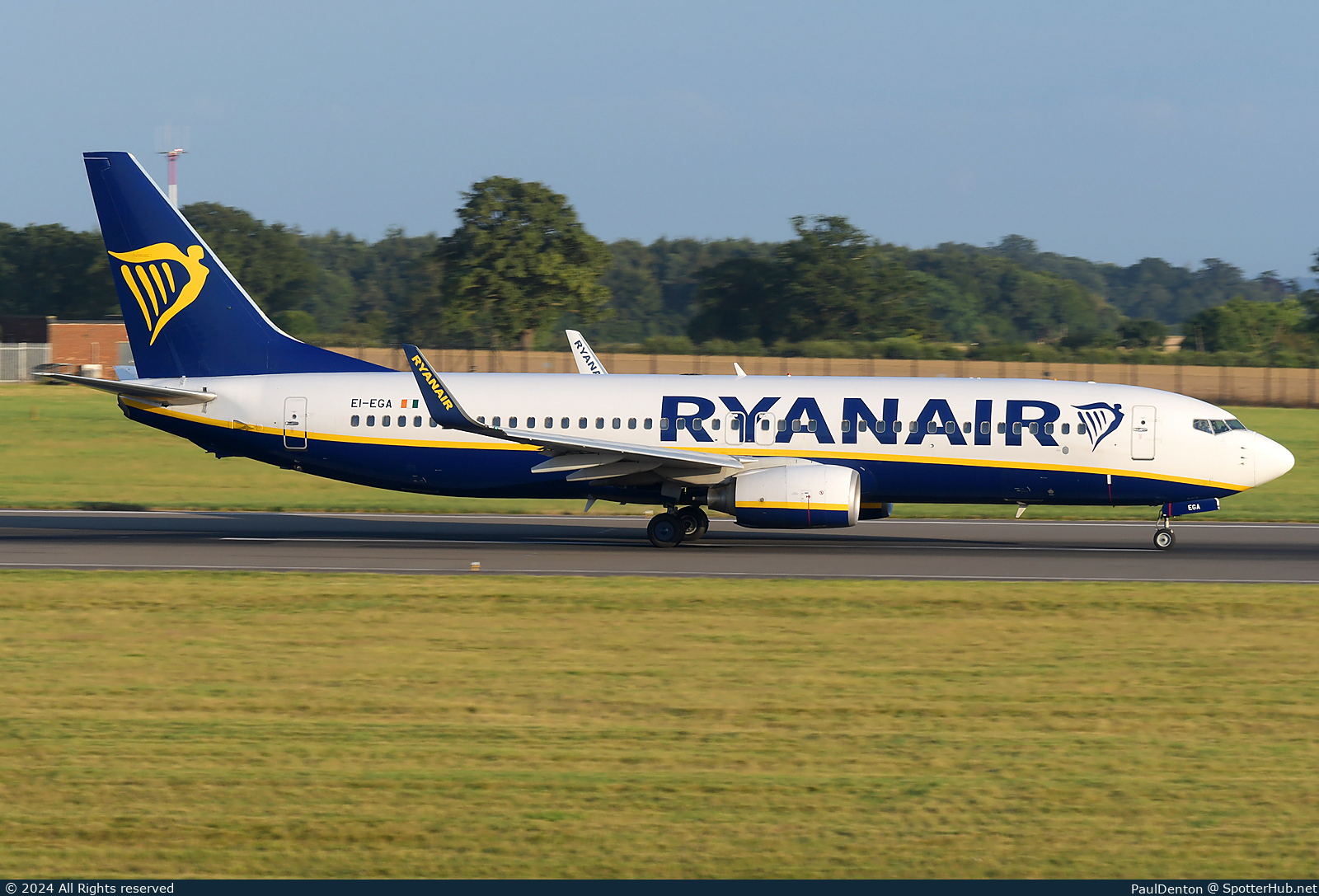 Photo of EI-EGA - Boeing 737-8AS operated by Ryanair