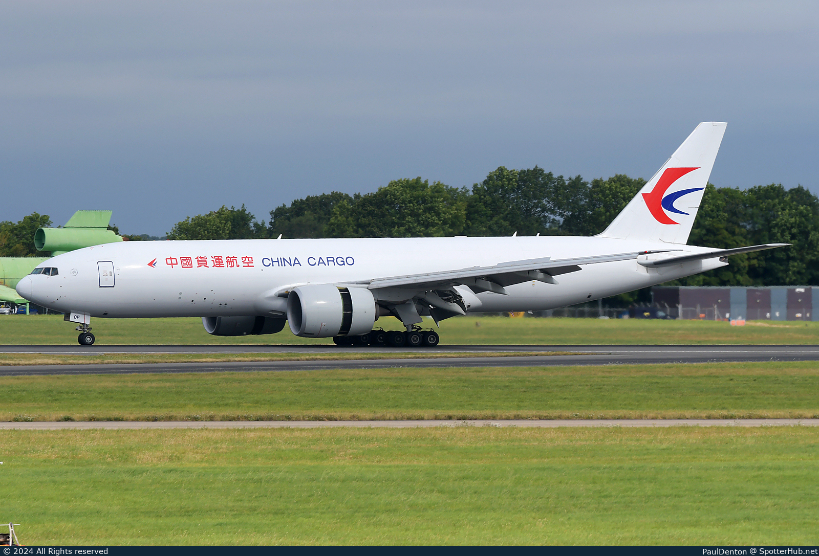 Photo of B-220F - Boeing 777-F operated by China Cargo Airlines