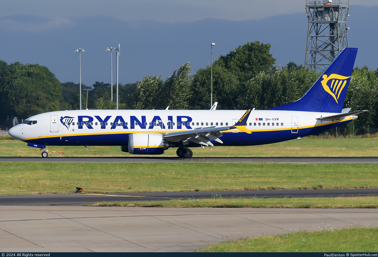 Photo of 9H-VVM - Boeing 737 MAX 8-200 operated by Ryanair (opb Malta Air)