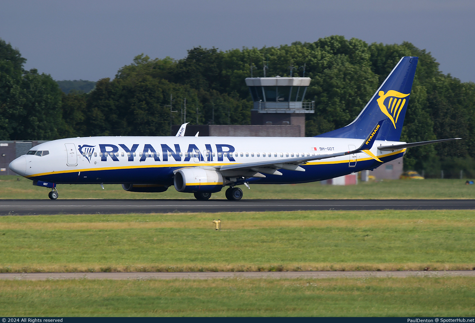Photo of 9H-QDT - Boeing 737-8AS operated by Ryanair (opb Malta Air)