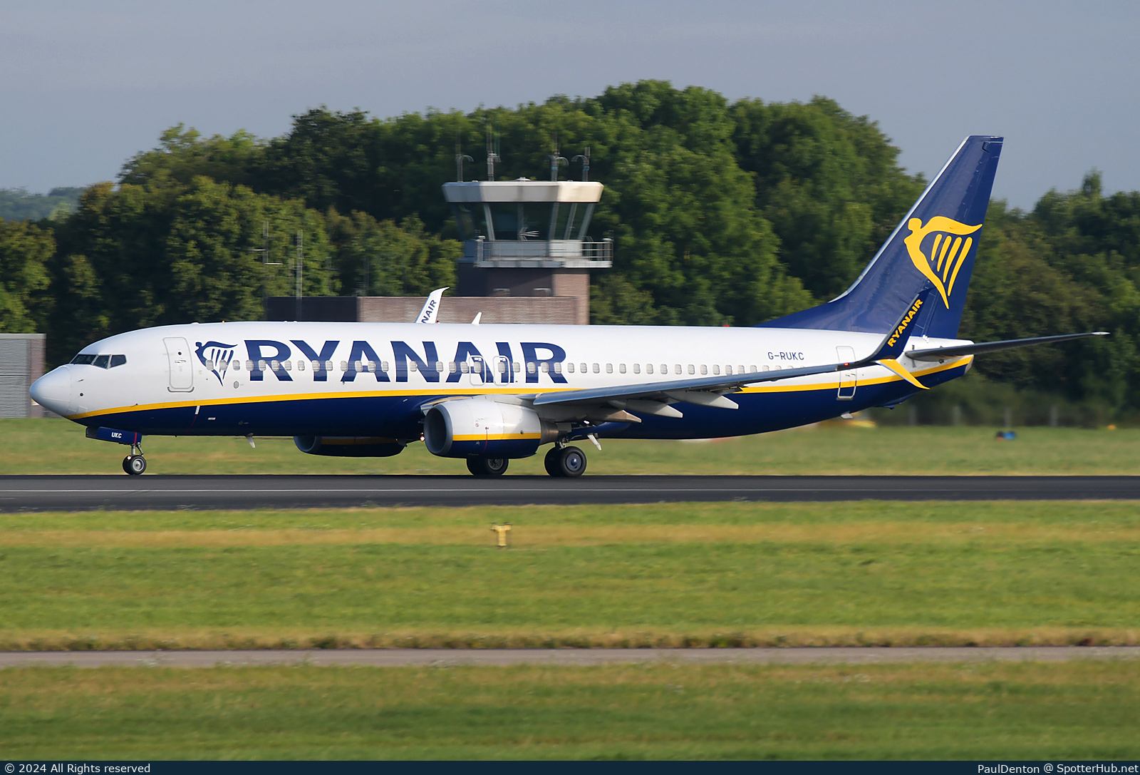 Photo of G-RUKC - Boeing 737-8AS operated by Ryanair UK