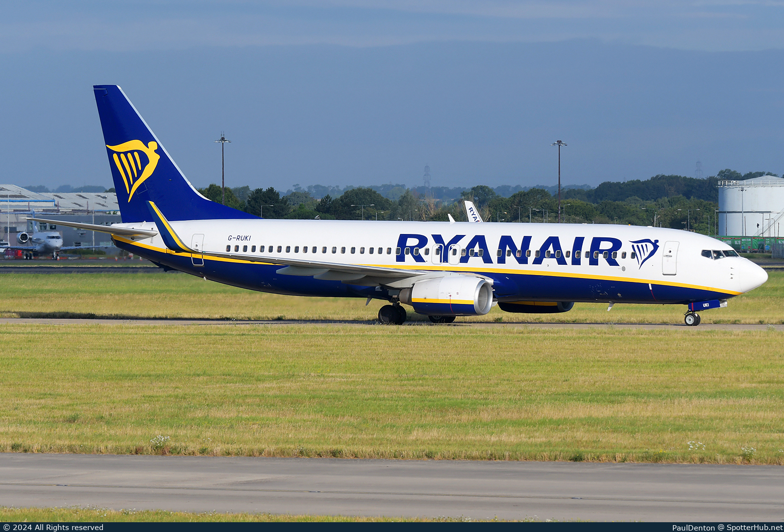 Photo of G-RUKI - Boeing 737-8AS operated by Ryanair UK