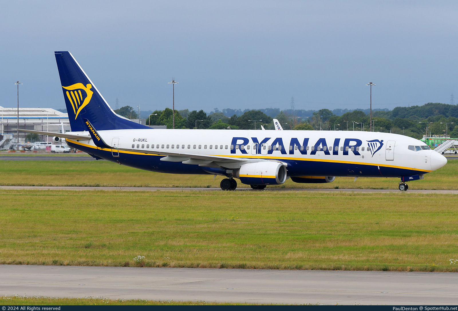 Photo of G-RUKL - Boeing 737-8AS operated by Ryanair UK