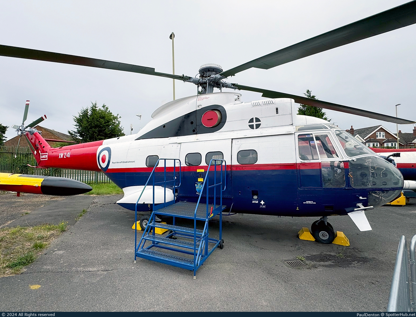 Photo of XW241 - Aérospatiale SA330E Puma operated by Royal Aircraft Establishment