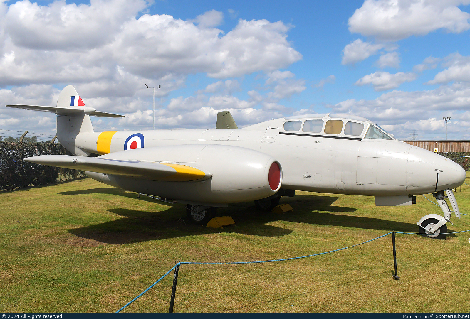 Photo of VZ634 - Gloszer Meteor T.7 operated by Royal Air Force