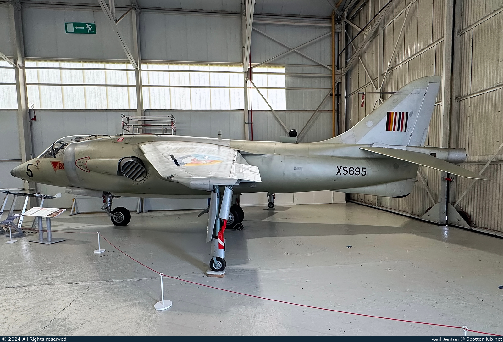 Photo of XS695 - Hawker Siddeley Kestrel FGA.1 operated by Royal Air Force