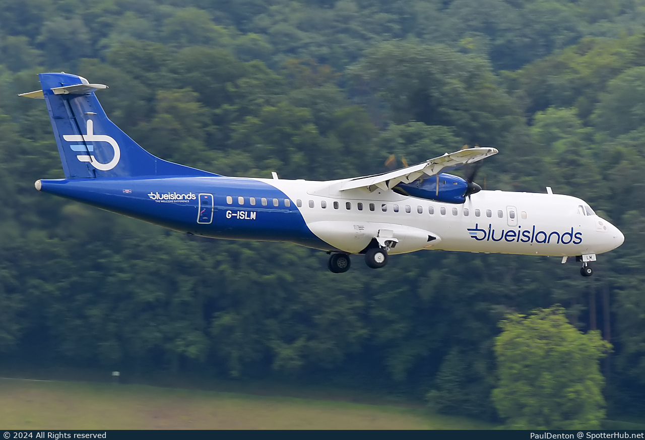 Photo of G-ISLM - ATR 72-500 operated by Blue Islands