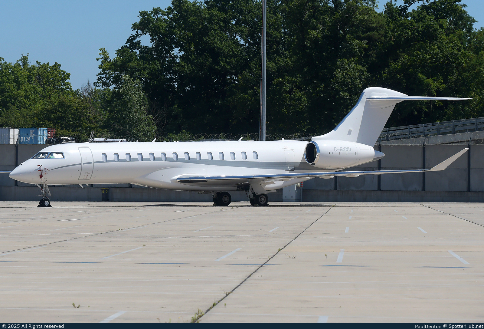 Photo of C-GXNU - Bombardier Global 7500 operated by Skyservice Business Aviation