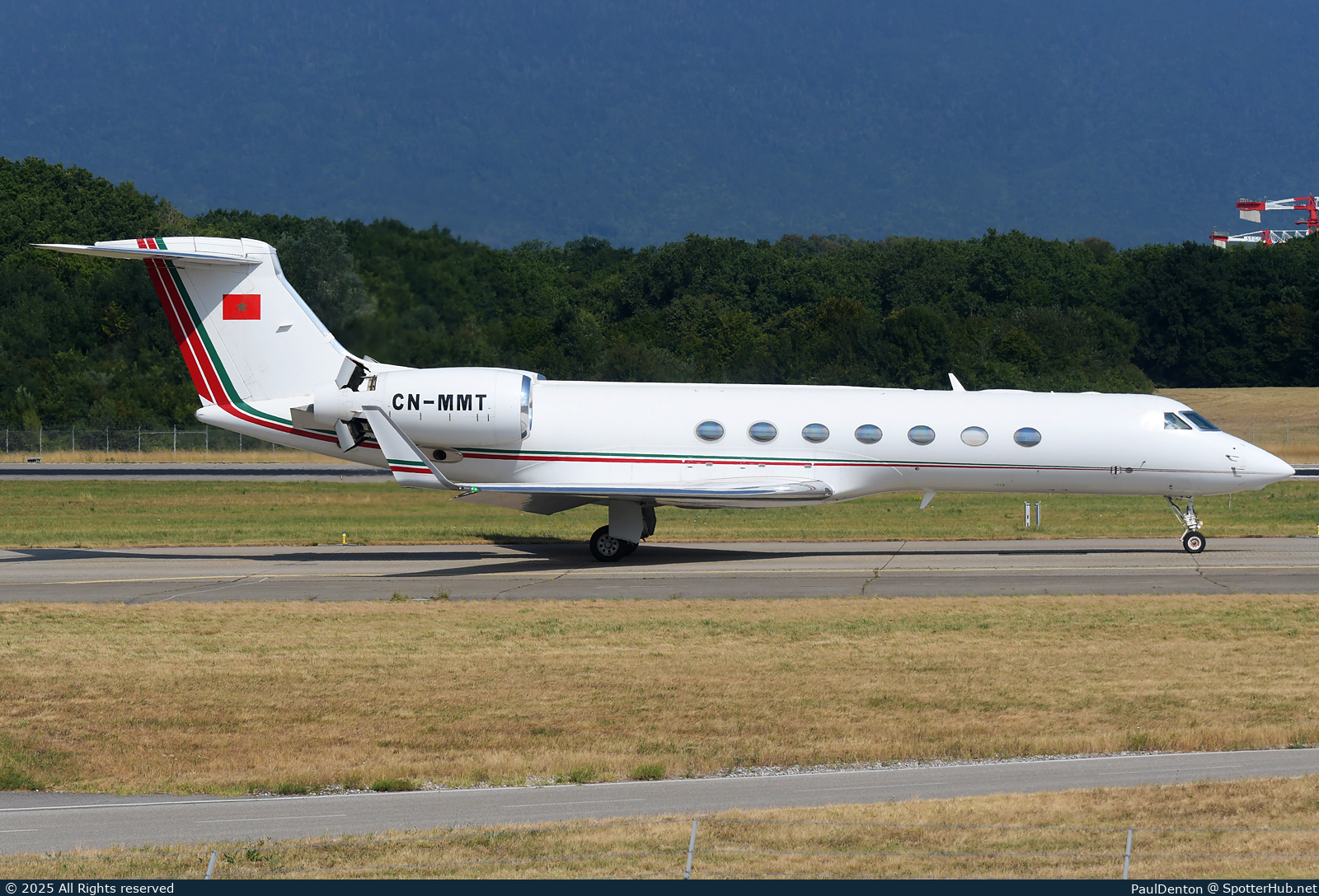 Photo of CN-MMT - Gulfstream GV-SP (G550) operated by Government of Morocco
