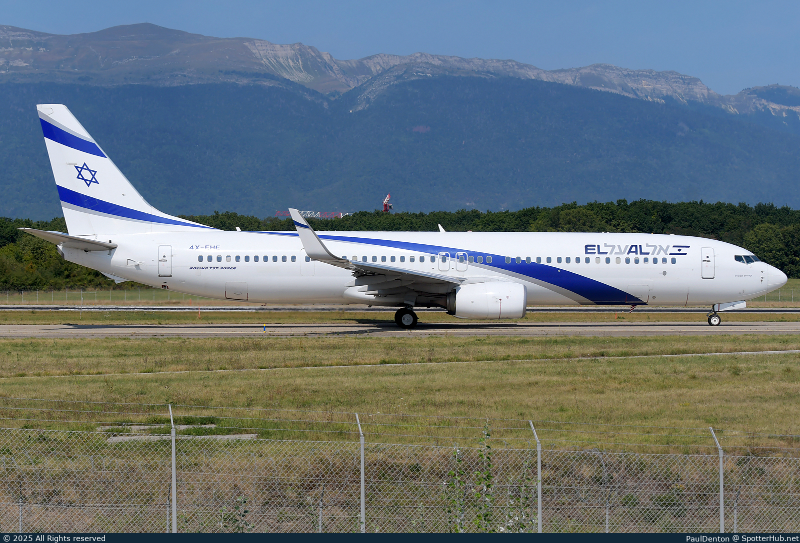 Photo of 4X-EHE - Boeing 737-958(ER) operated by El Al Israel Airlines
