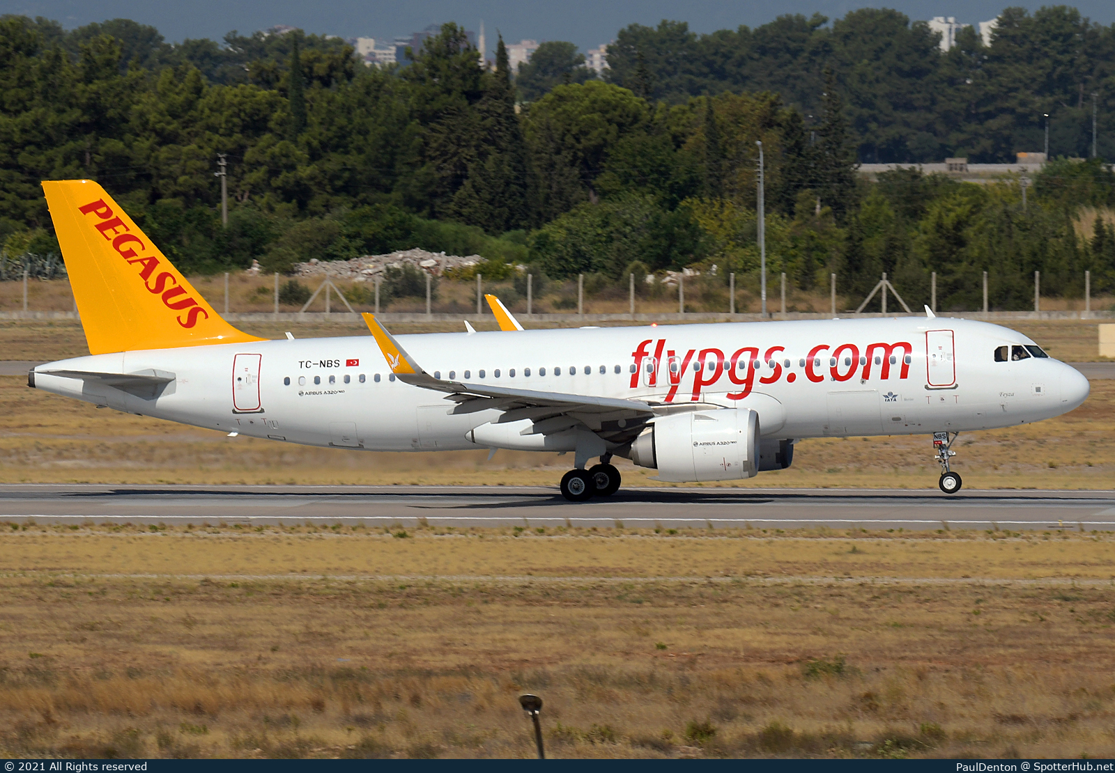 Photo of TC-NBS - Airbus A320-251N operated by Pegasus Airlines