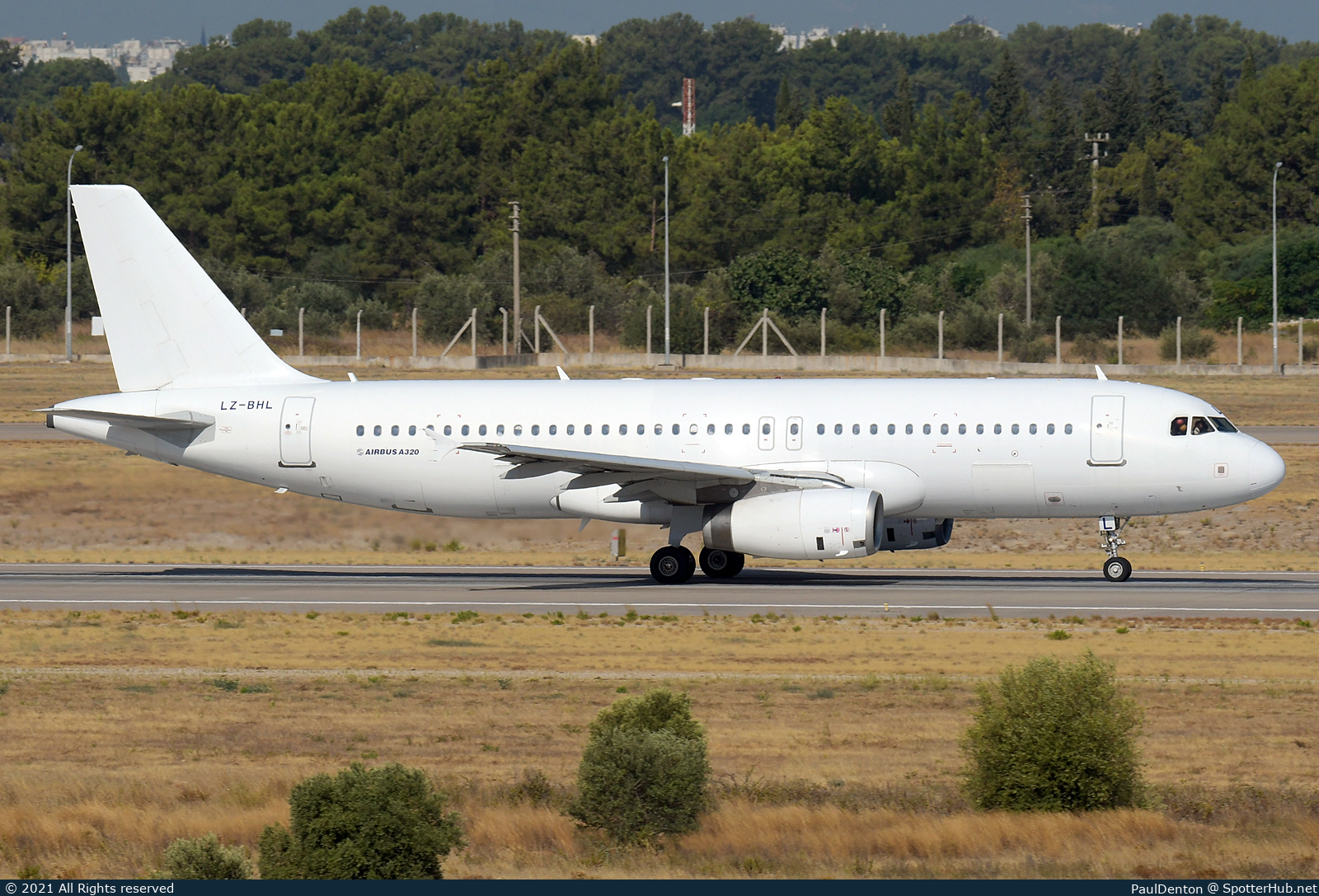 Photo of LZ-BHL - Airbus A320-232 operated by Corendon Airlines (opb BH Air)