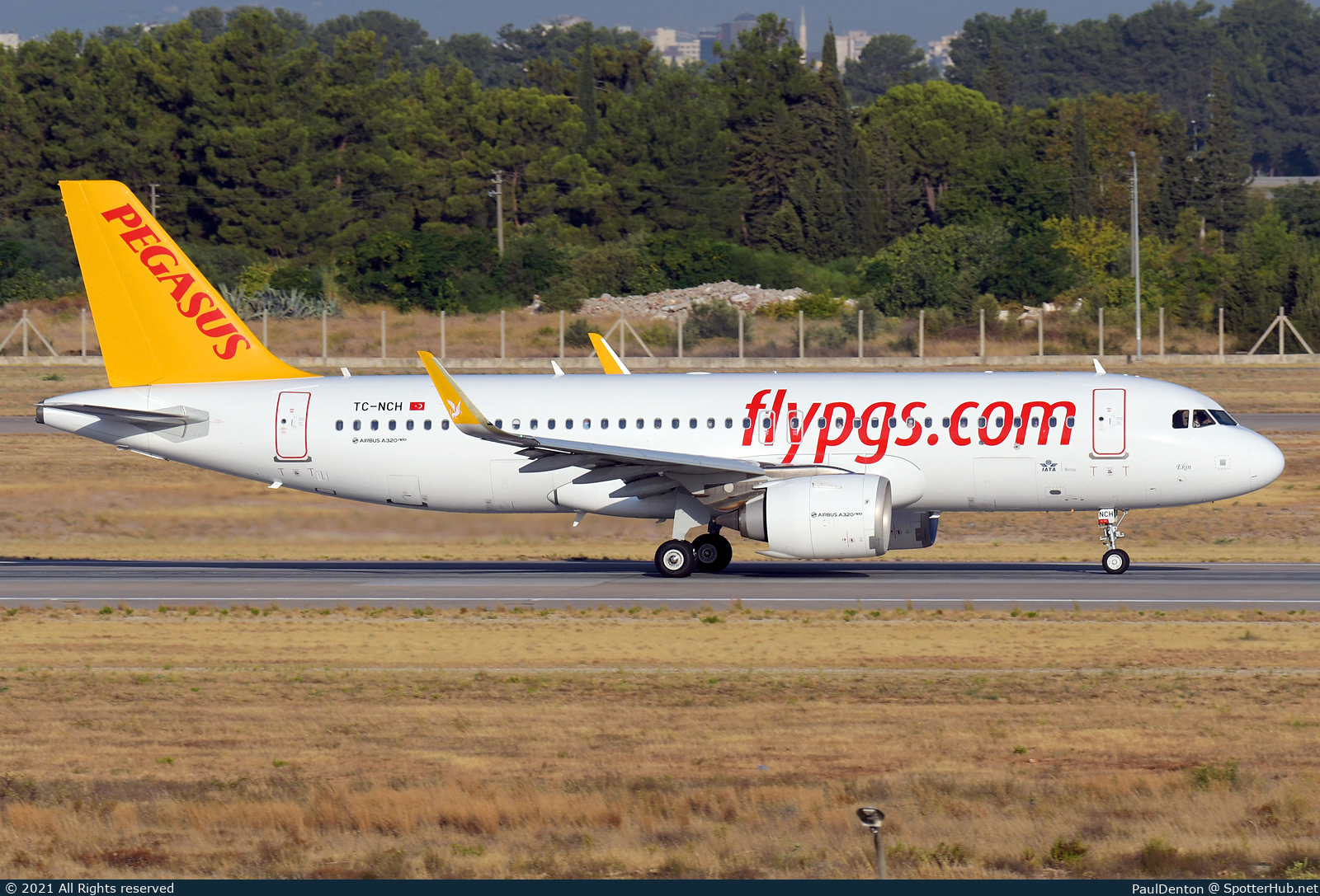 Photo of TC-NCH - Airbus A320-251N operated by Pegasus Airlines