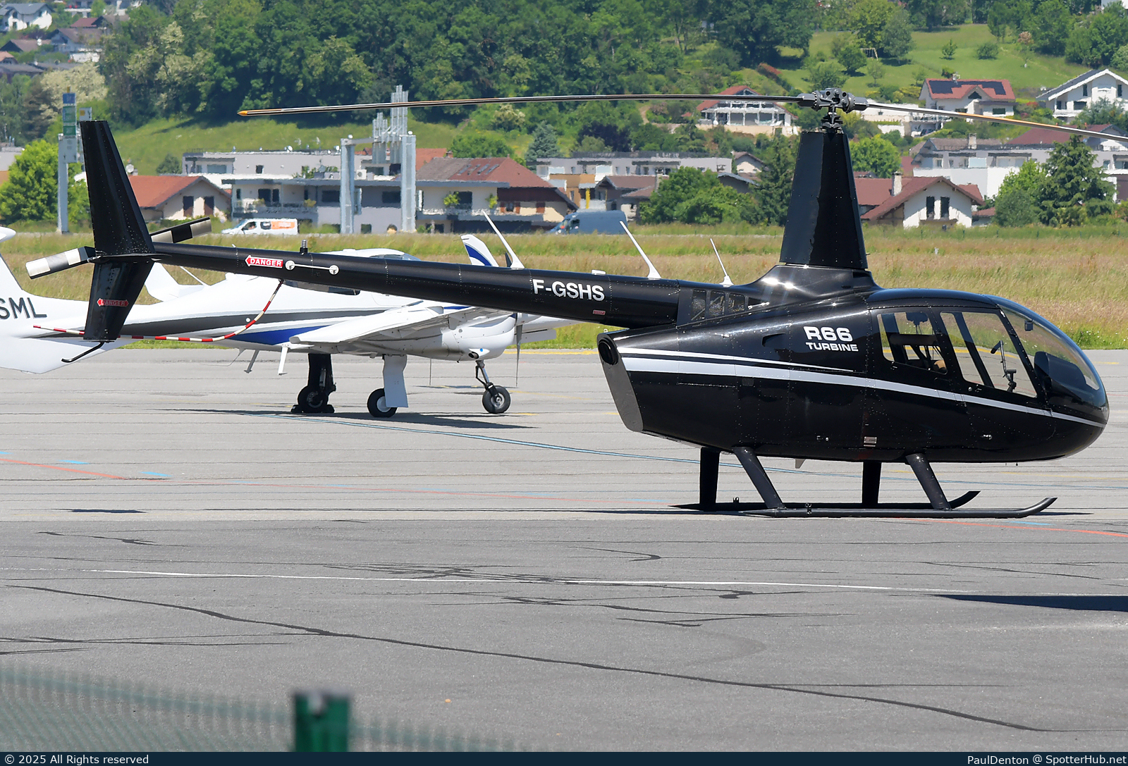 Photo of F-GSHS - Robinson R66 Turbine operated by Alpes Hélicoptères